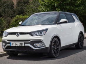 Фотографии модельного ряда SsangYong Tivoli XLV внедорожник